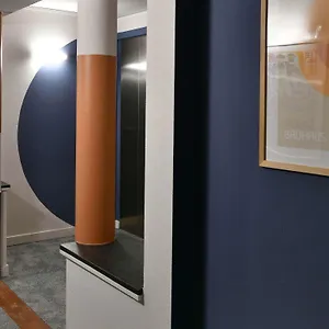 Hotel Aero44 Airport
