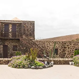 Rural Restaurante Mahoh Pensión