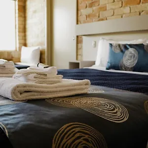 https://the-australian-hotel-motel-saint-george.queenslandhotels.net